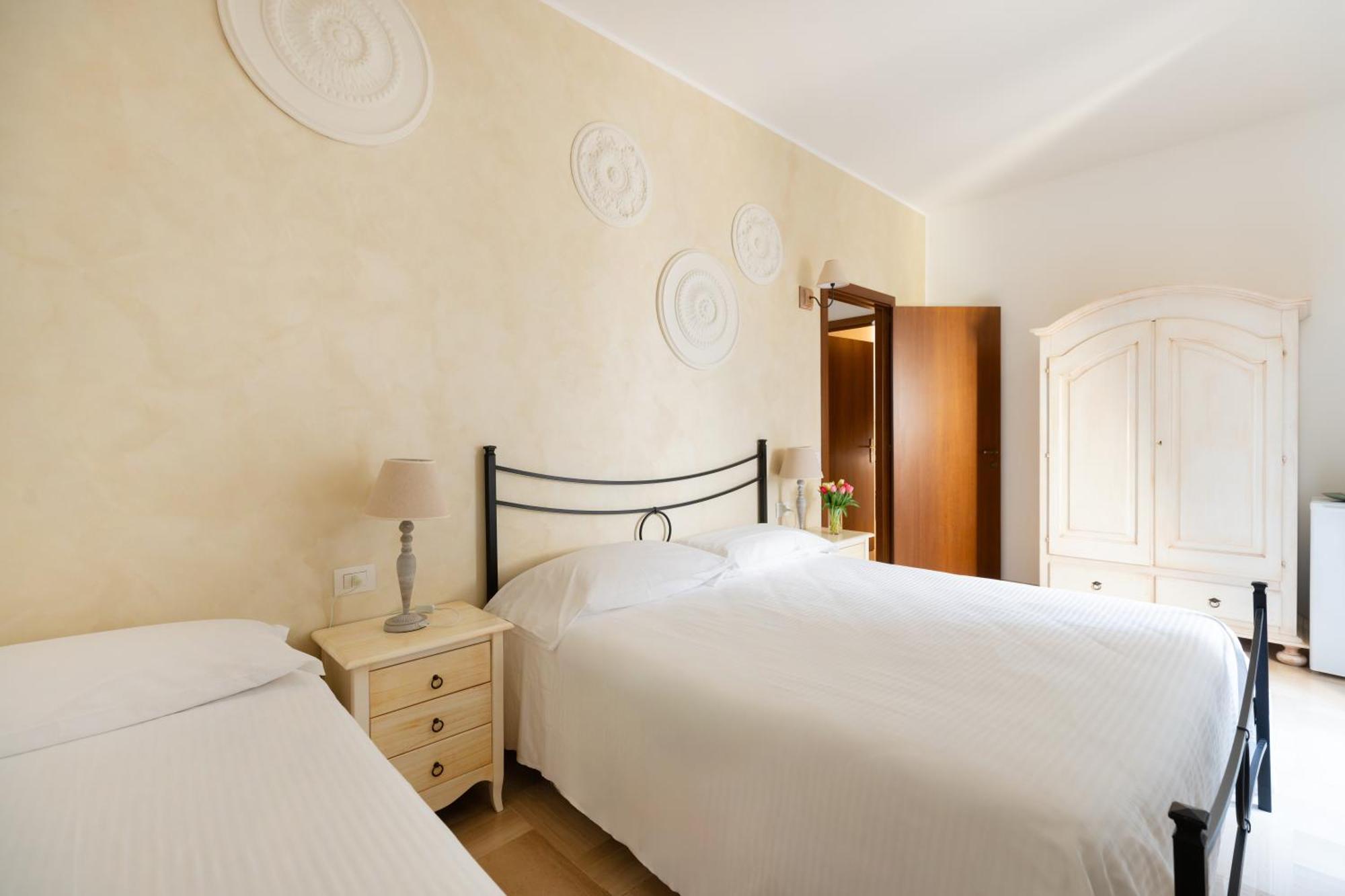 Palazzo De Luca By Apulia Hospitality Bed & Breakfast Fasano