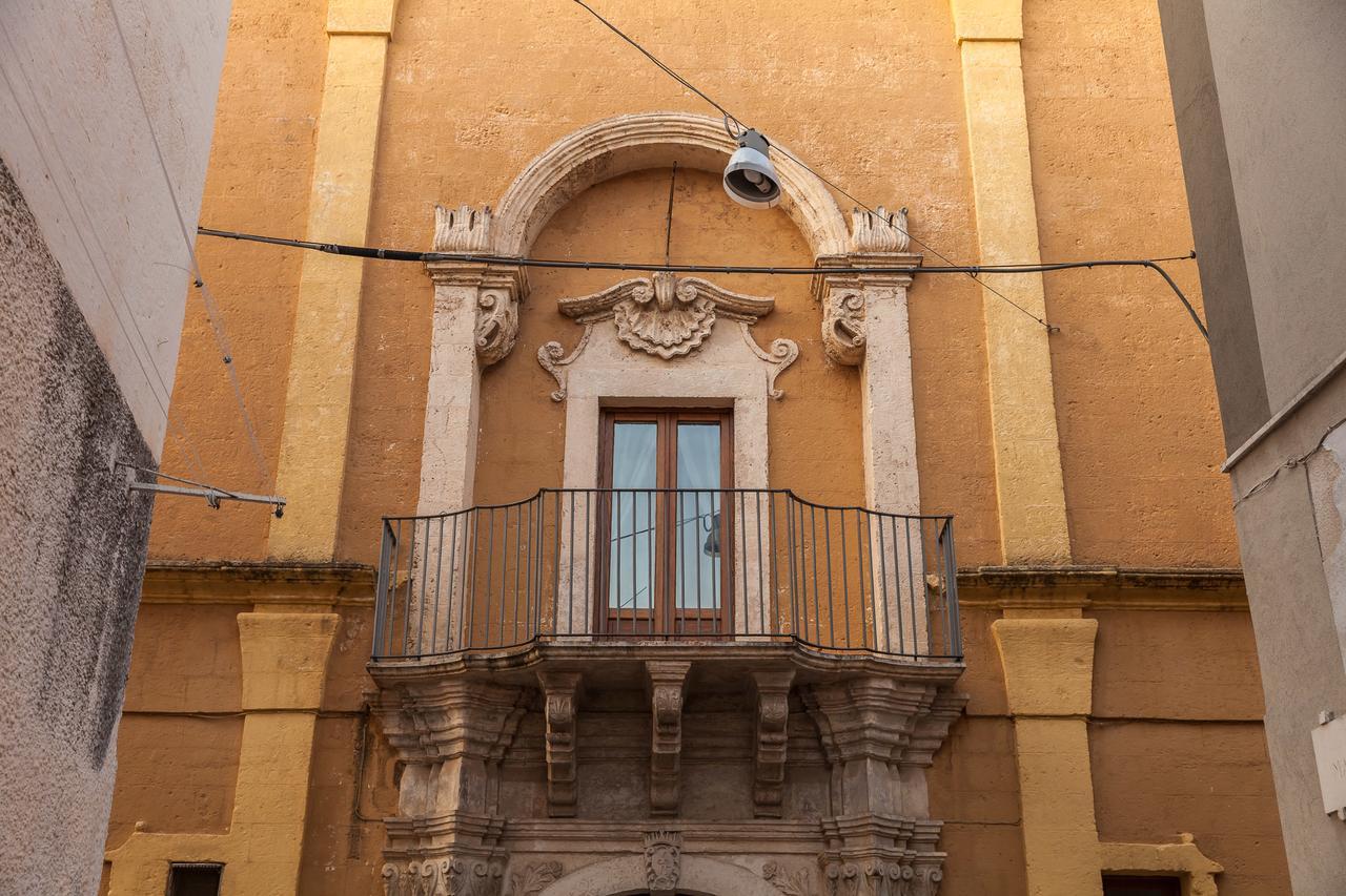 Palazzo De Luca By Apulia Hospitality Bed & Breakfast
